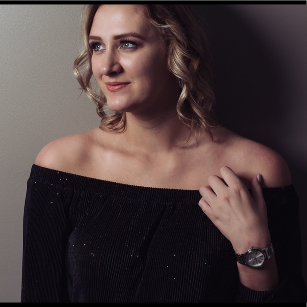 Meet your Posher, Carrie